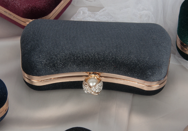 Evening Clutch Image 6