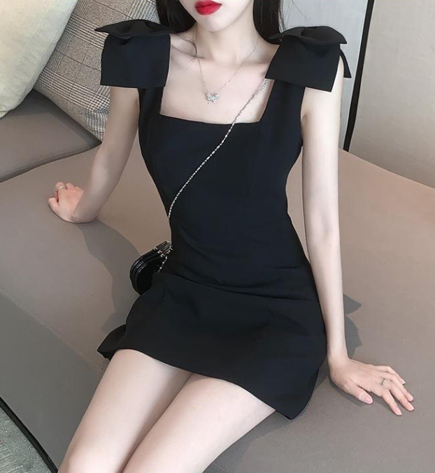 Bow Tie Back Dress Image 6