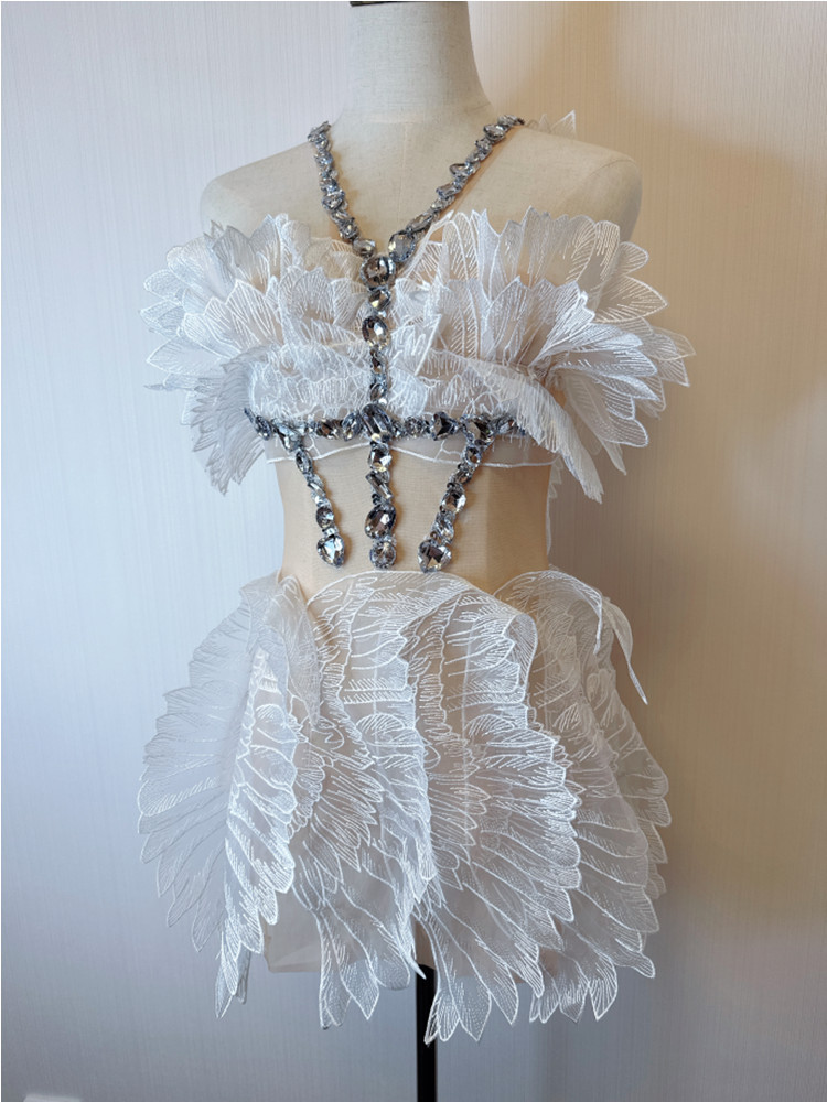 Off-shoulder Halter Costume Image 1