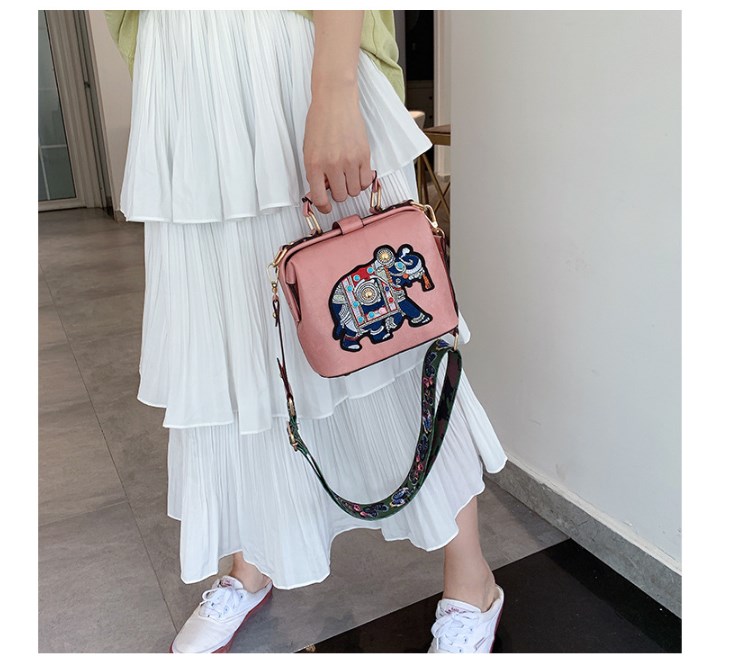Embroidered Shoulder Bag - Detail