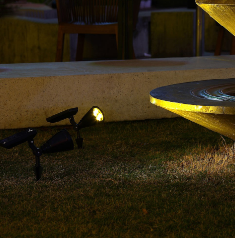 Solar Outdoor Lawn Light 2