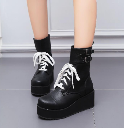Martin Boots Image 1