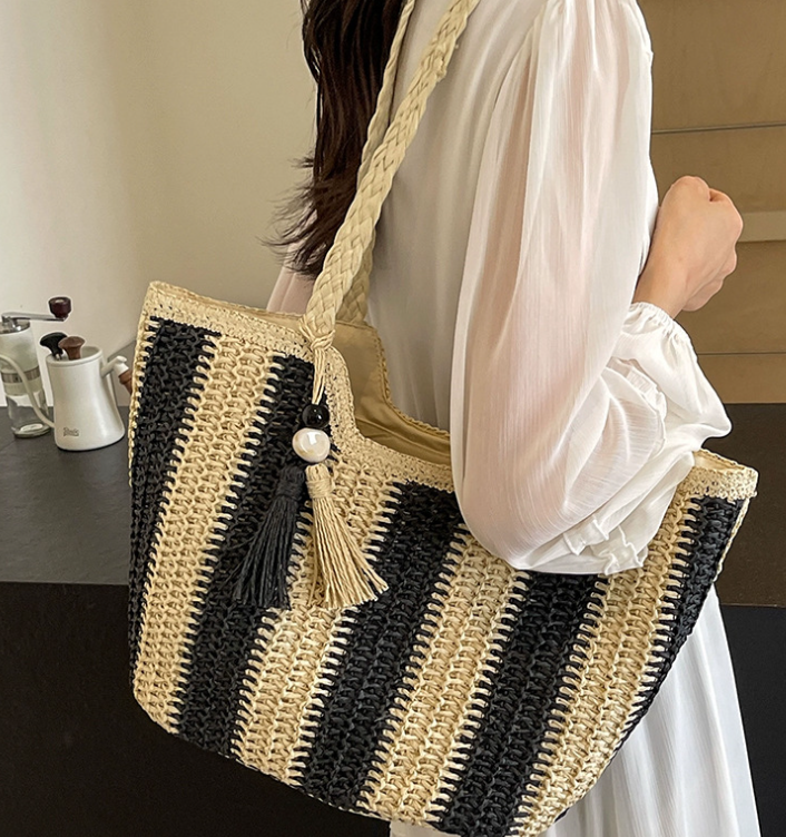 Woven Bag Image 2