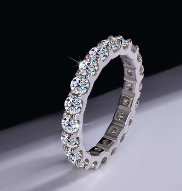 Elegant Moissanite Ring