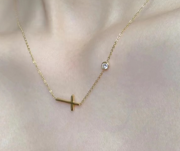 18K Gold Necklace with Cross