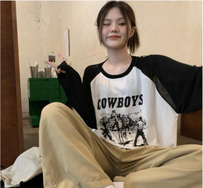 Contrast Color Cartoon Letter Print Loose Sweatshirt 4