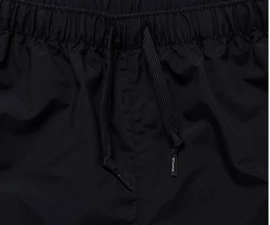 Trousers Image 4