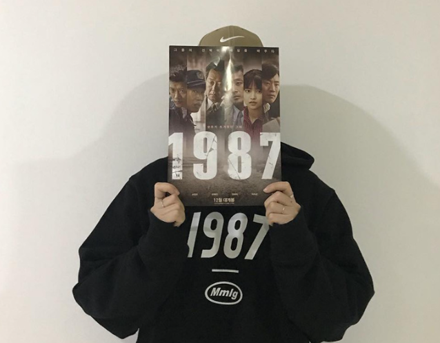 2020 autumn and winter new printing letter sweater women's hooded loose coat couple hooded sweater