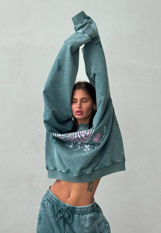Sweater Image 4