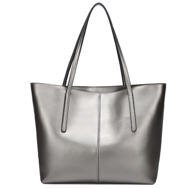Stylish shoulder bag in various colors