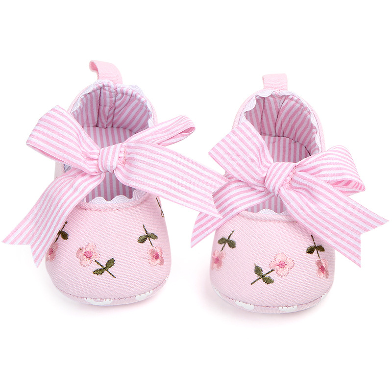Soft-bottom cartoon princess shoes 3