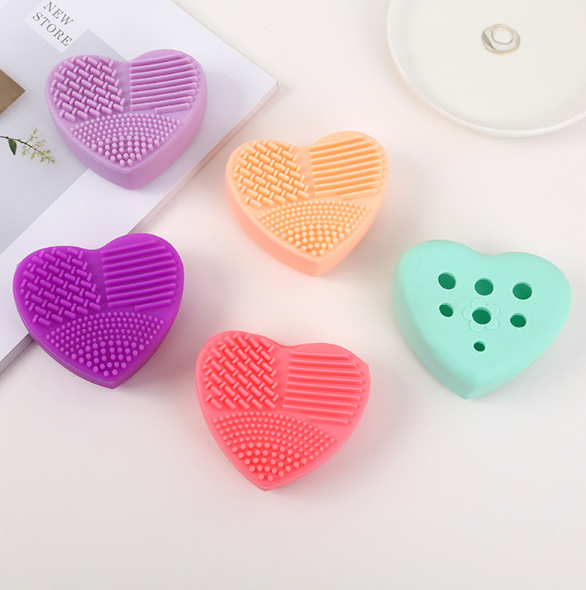Heart-Shaped Silicone Cleaning Brush