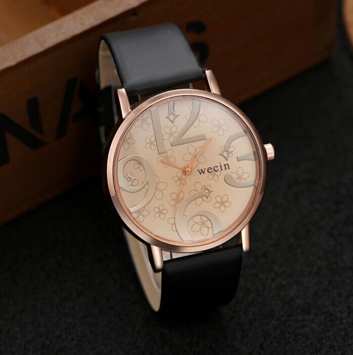 Quartz Watch in Leopard Color