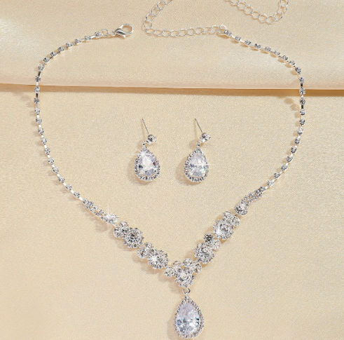 Necklace and Earring Set Image 2
