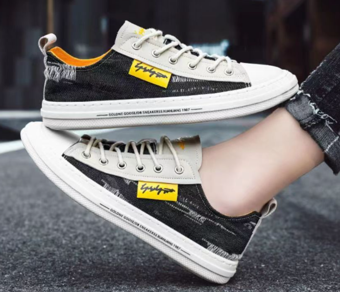 Sneaker Image 5