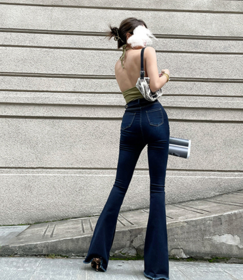 Women's Stylish High-Rise Bell-Bottom Jeans Image 3