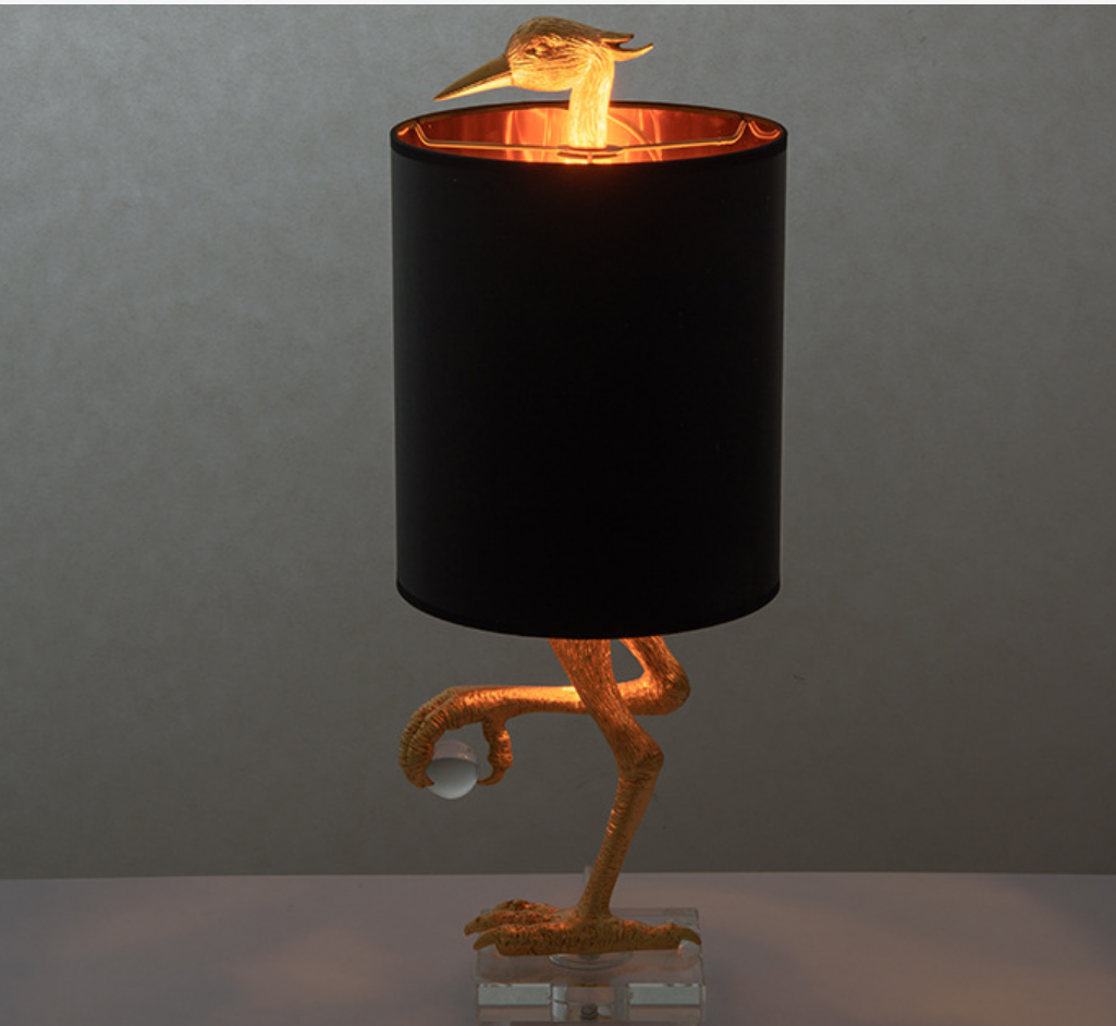 مصباح طاولة من الراتنج النوردي - الصورة 1