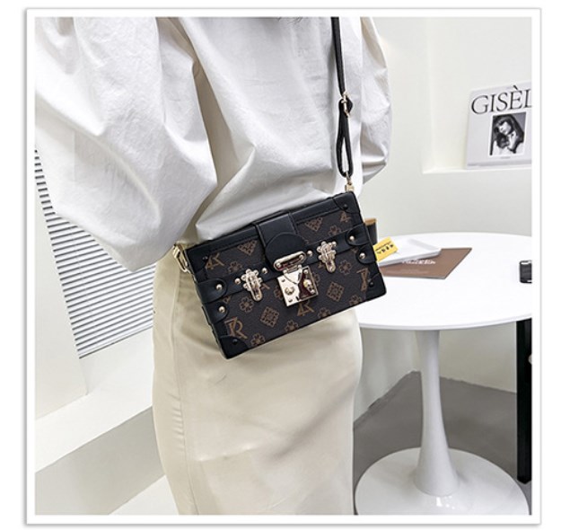Fashionable Vintage Crossbody Box Bag 4
