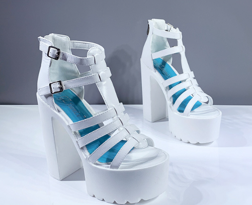 Thick Heel Sandals Image 6