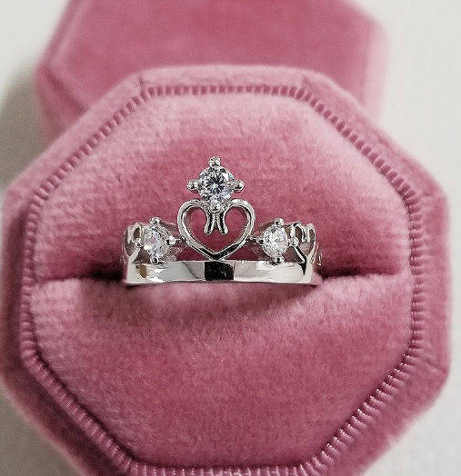 Crown Ring Image 5