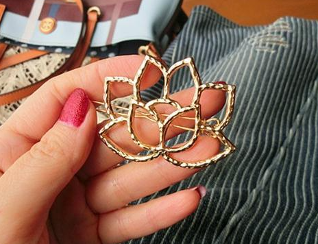 Lotus Flower Hair Clip Image 2