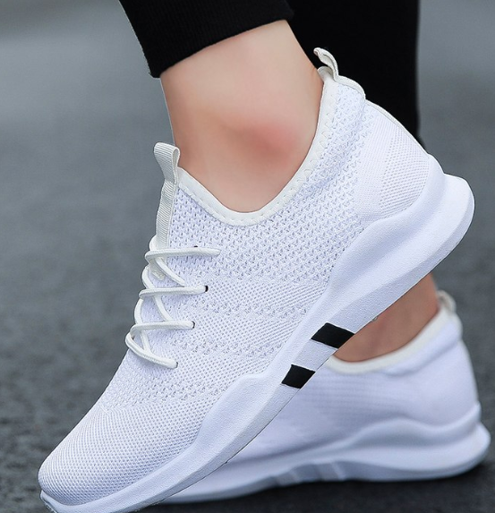 Sneaker Image 4