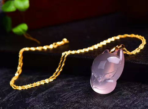 Elegant Fox Pendant Necklace