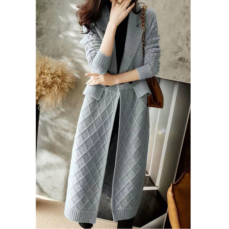 Solid Color Thickened Sweater Women's Coat - Back View