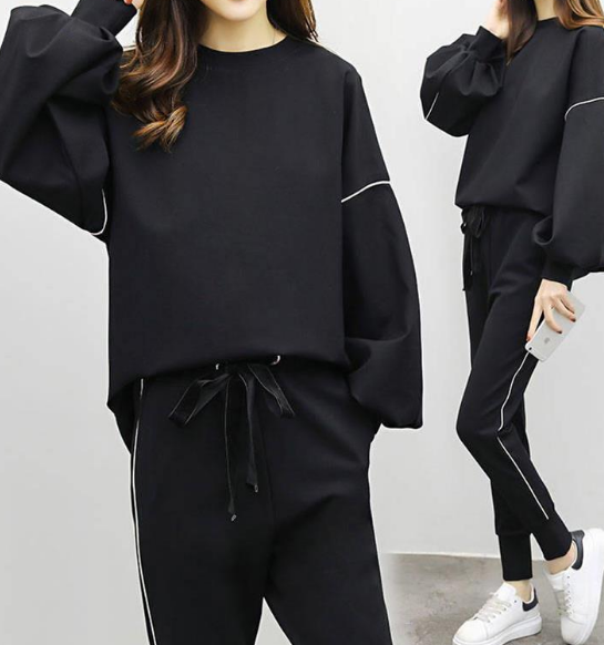 Sports Suit Image 3