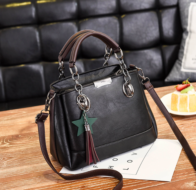 Shoulder Bag Image 1