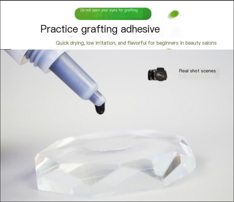 Eyelash Glue Image 1