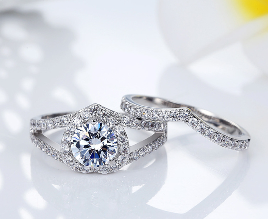 Heart-Shaped Ring Image 2