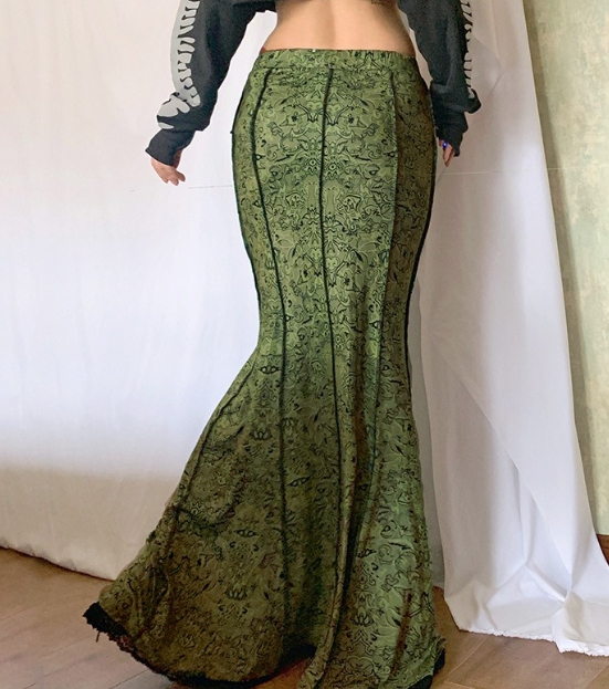 Fishtail Skirt Detail