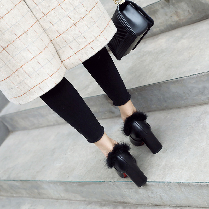 Genuine leather shoes with pointed toe
