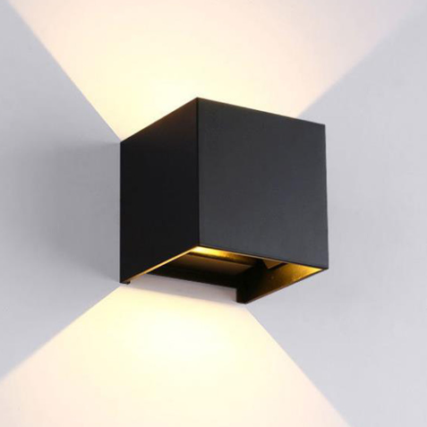 Outdoor Wall Lamp