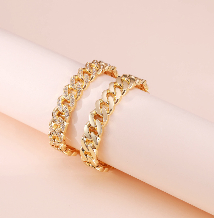 Women's Fried Dough Twists Chain Bracelet Image 4