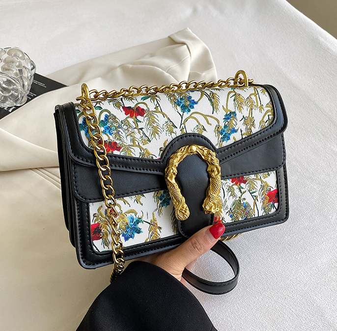 Embroidered Shoulder Bag Image 4