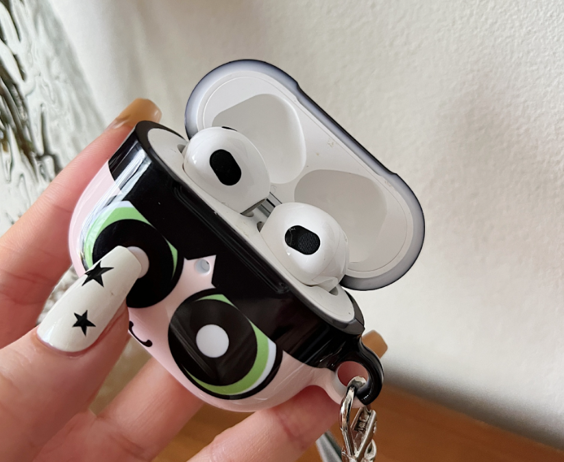 AirPods Case Image 7
