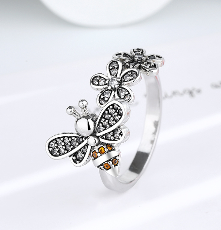 Bee-Inspired Open Ring Image 2
