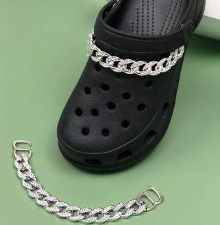 2 Pcs DIY Punk Metal Chain Hole Shoes Decoration for Men Women Sandals Fashion Luxury Gold Charms Slipper Detachable Accessories image