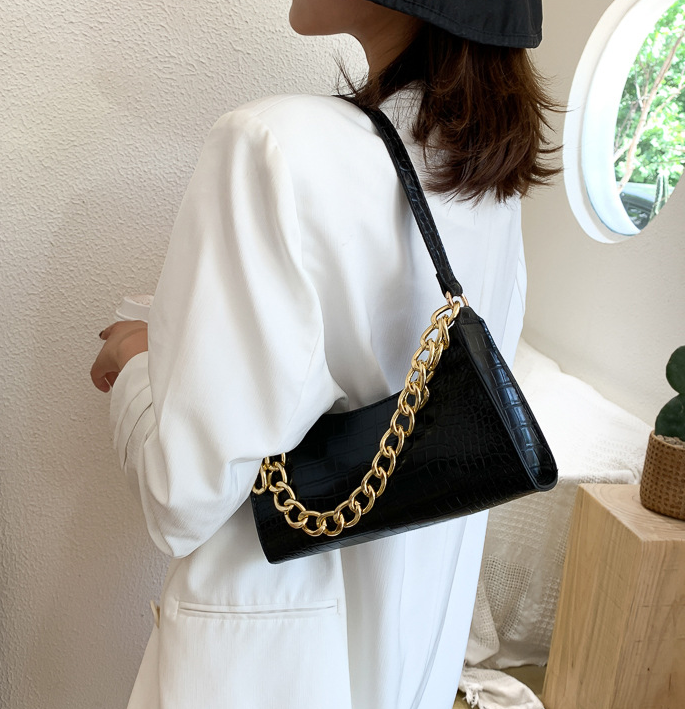 Vintage Style Chain Crossbody Bag - Image 1