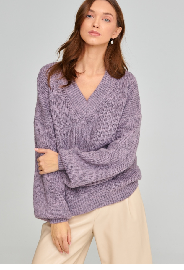 Women's Sweater Image 6