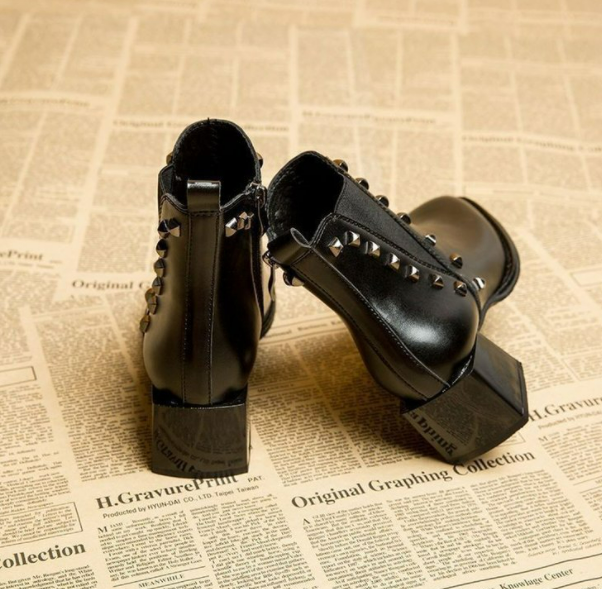 Women Chelsea Boots 3