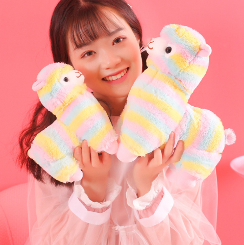 Peluche de alpaca arcoíris 2