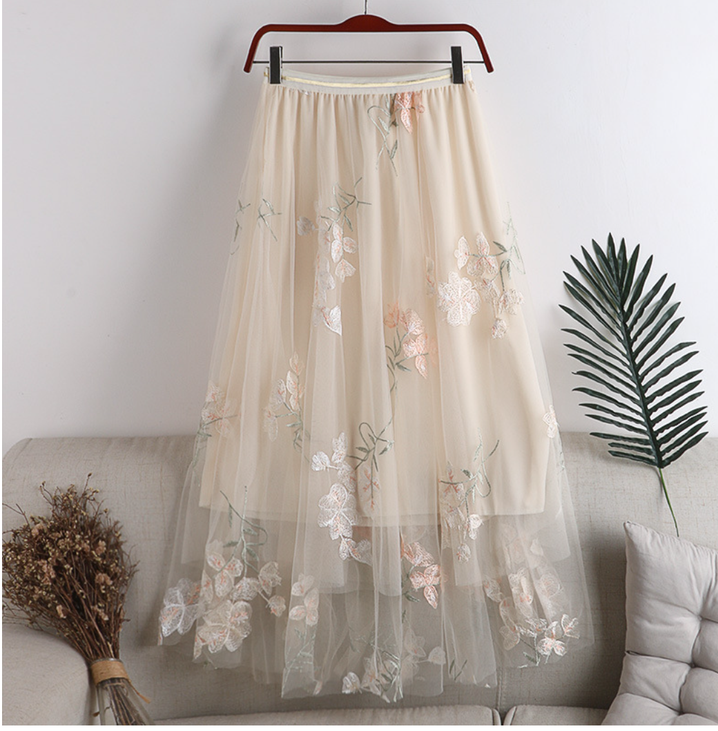 Fashionable Mesh Embroidered Long Skirt - Image 3
