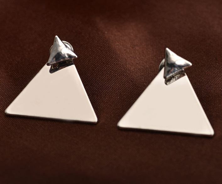 Elegant Earrings Display