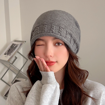 Women's Winter Pullover Drawstring Crimp Warm Hat