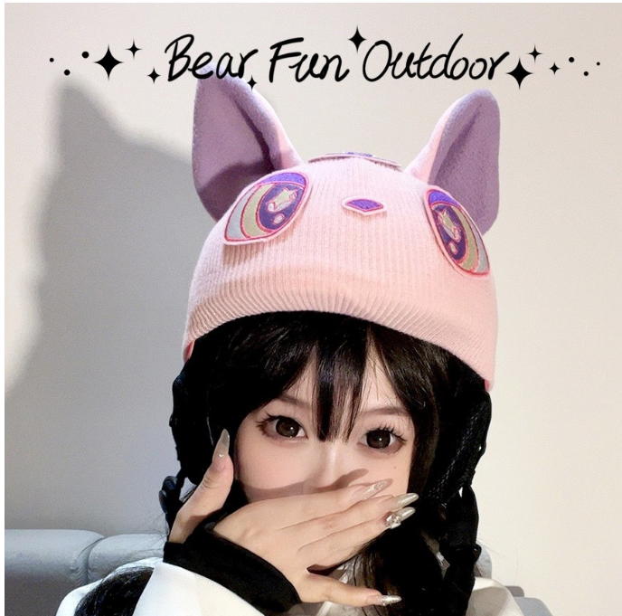 Different Eye Bear Knitted Hat