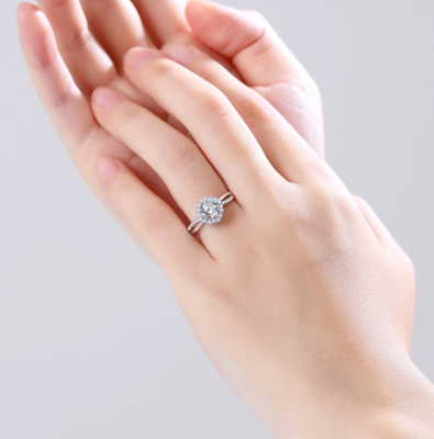 Moissanite Diamond Ring Image 3