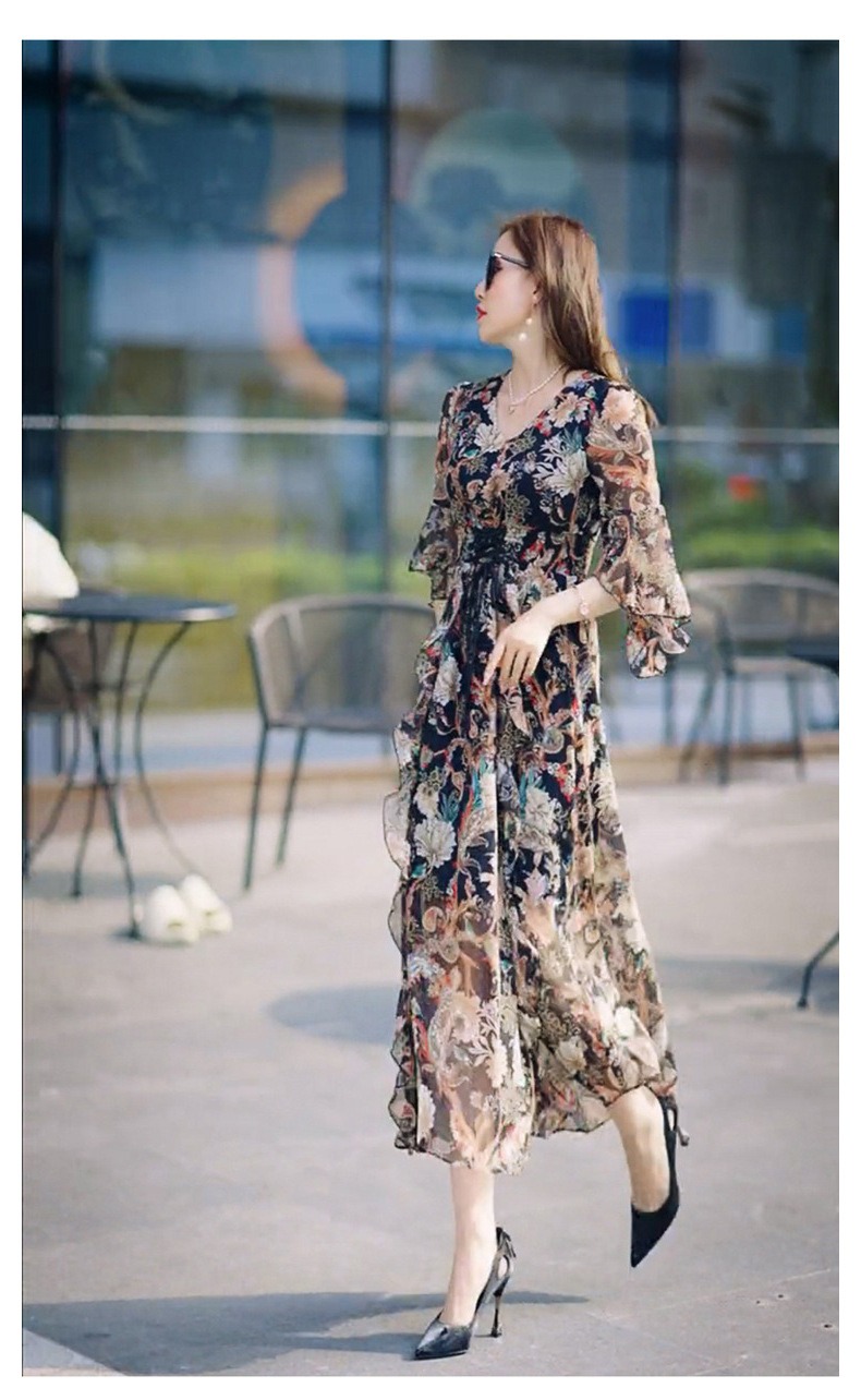 Floral Dress Image 3